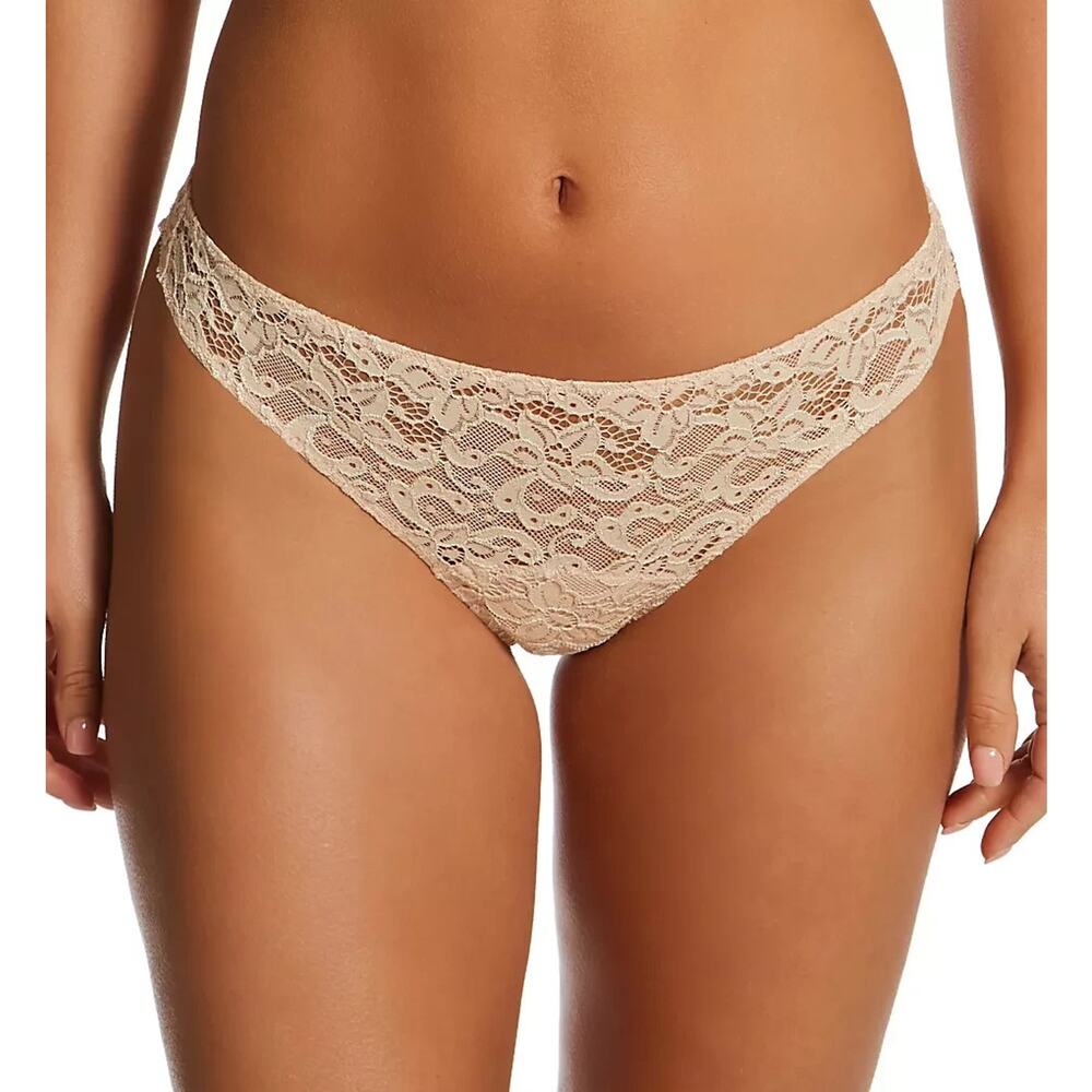 Hanro Women's Luxury Moments Lace Thong Beige Size L 1359
